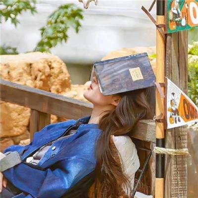 楼梯顶上的黑暗